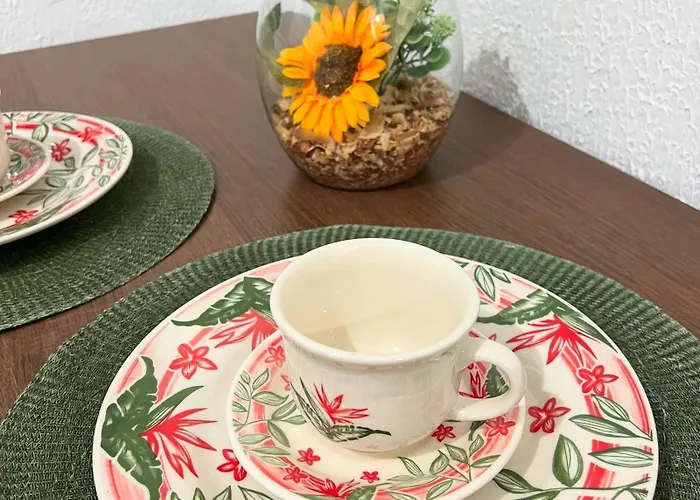 Apartamento Completo E Bem Localizado! Casa Biarritz!