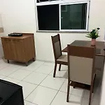 Apartamento Completo E Bem Localizado! Casa Biarritz!