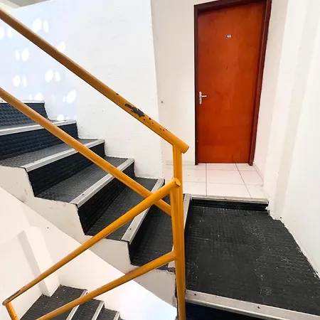 Completo E Bem Localizado! Casa Biarritz!
