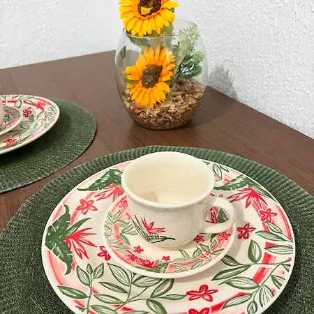 Apartamento Completo E Bem Localizado! Casa Biarritz! *